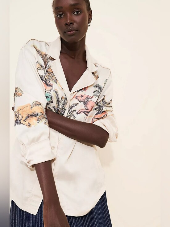 We The Free Tops - We The Free "Watercolor Dog Print" Blouse NWOT